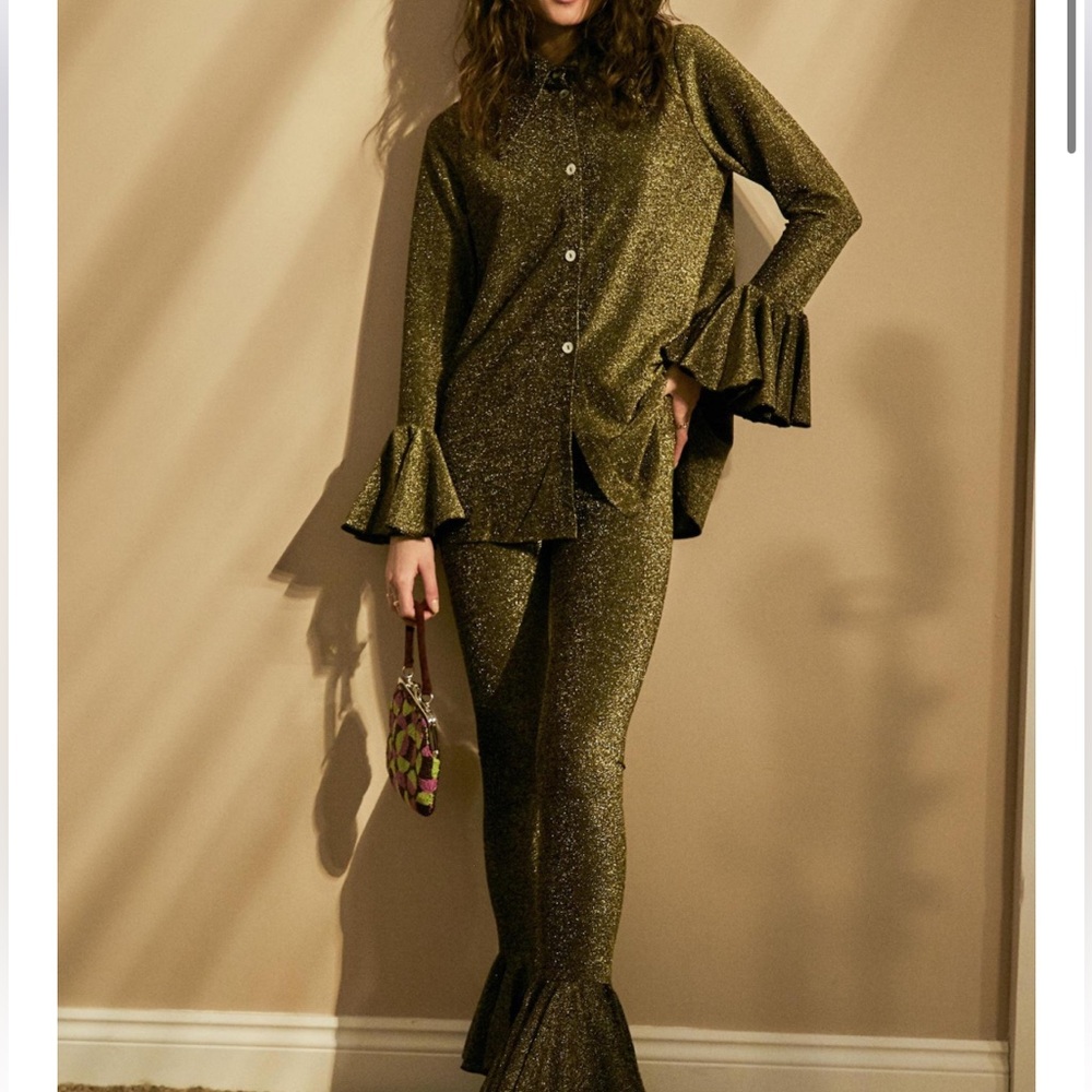 Sleeper Saturn Gold Lounge Set